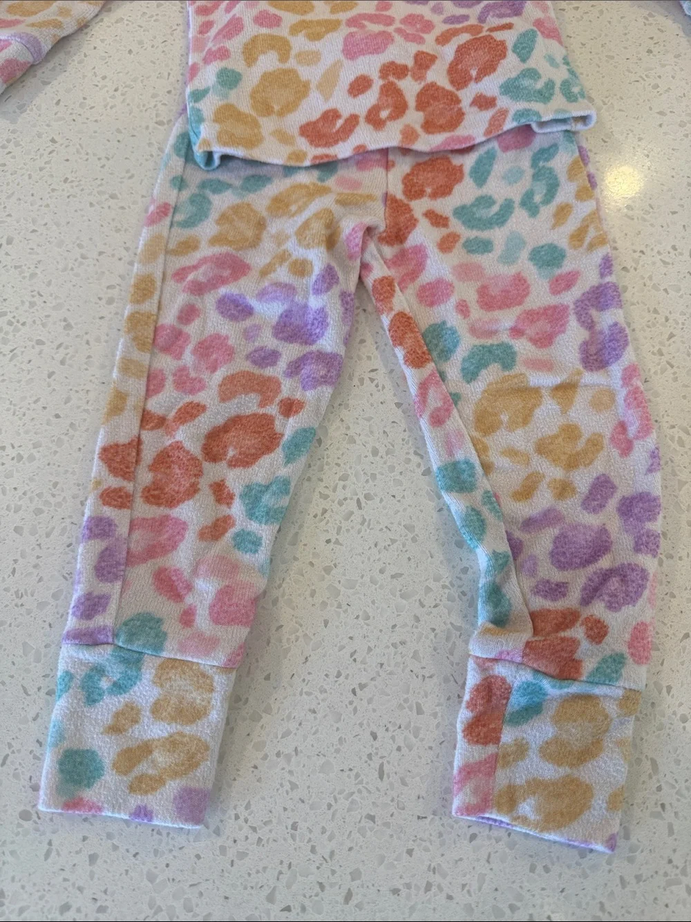 Posh Peanut 2T Leopard Print Pajama Set - Multicolor